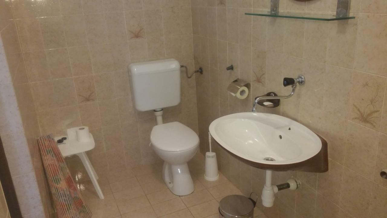 Apartman Frketic Zaboric Exterior photo